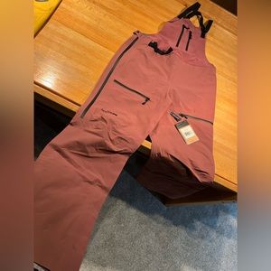 North face bib NWT
